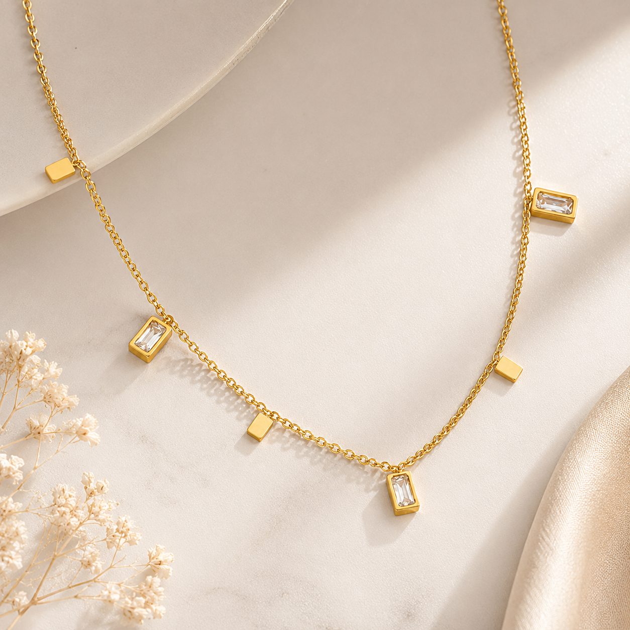 Gold-Plated Stainless Steel Anti-Tarnish Geometric Necklace for Women
