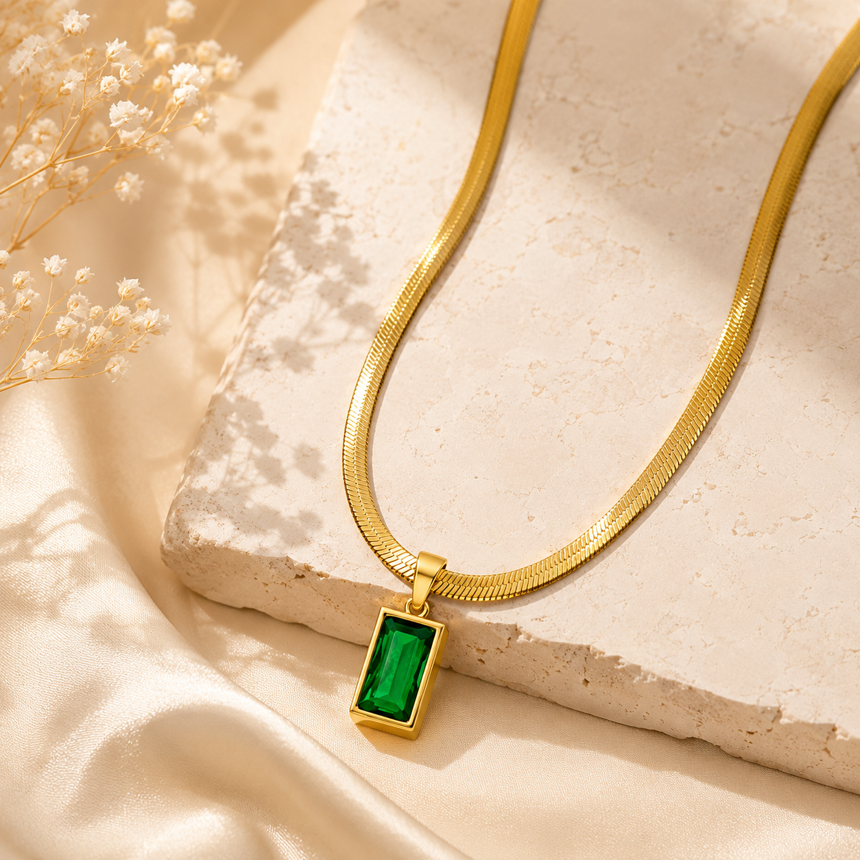 Gold-Plated Anti-Tarnish Green Geometric Pendant Necklace
